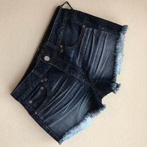 **SOLD** American Eagle denim shorts